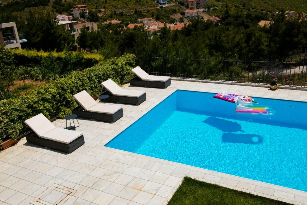 Villa Olympia Vip Dhráfi Buitenkant foto