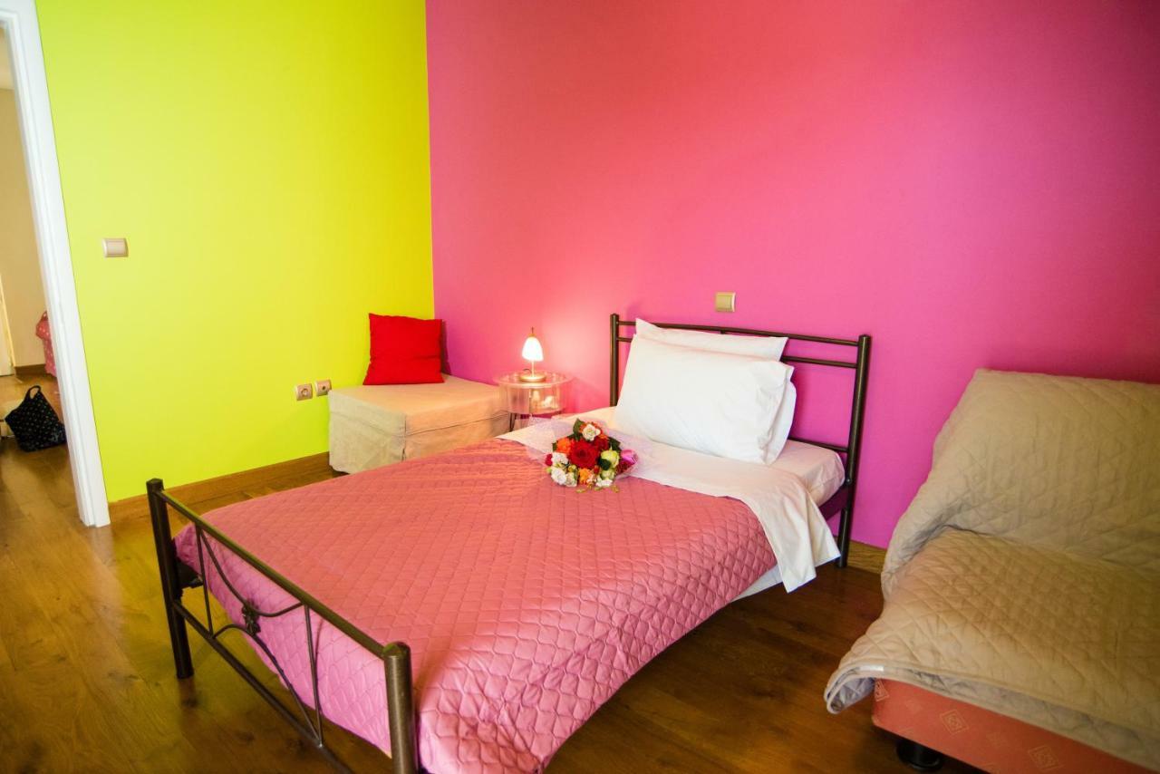 Villa Olympia Vip Dhráfi Buitenkant foto