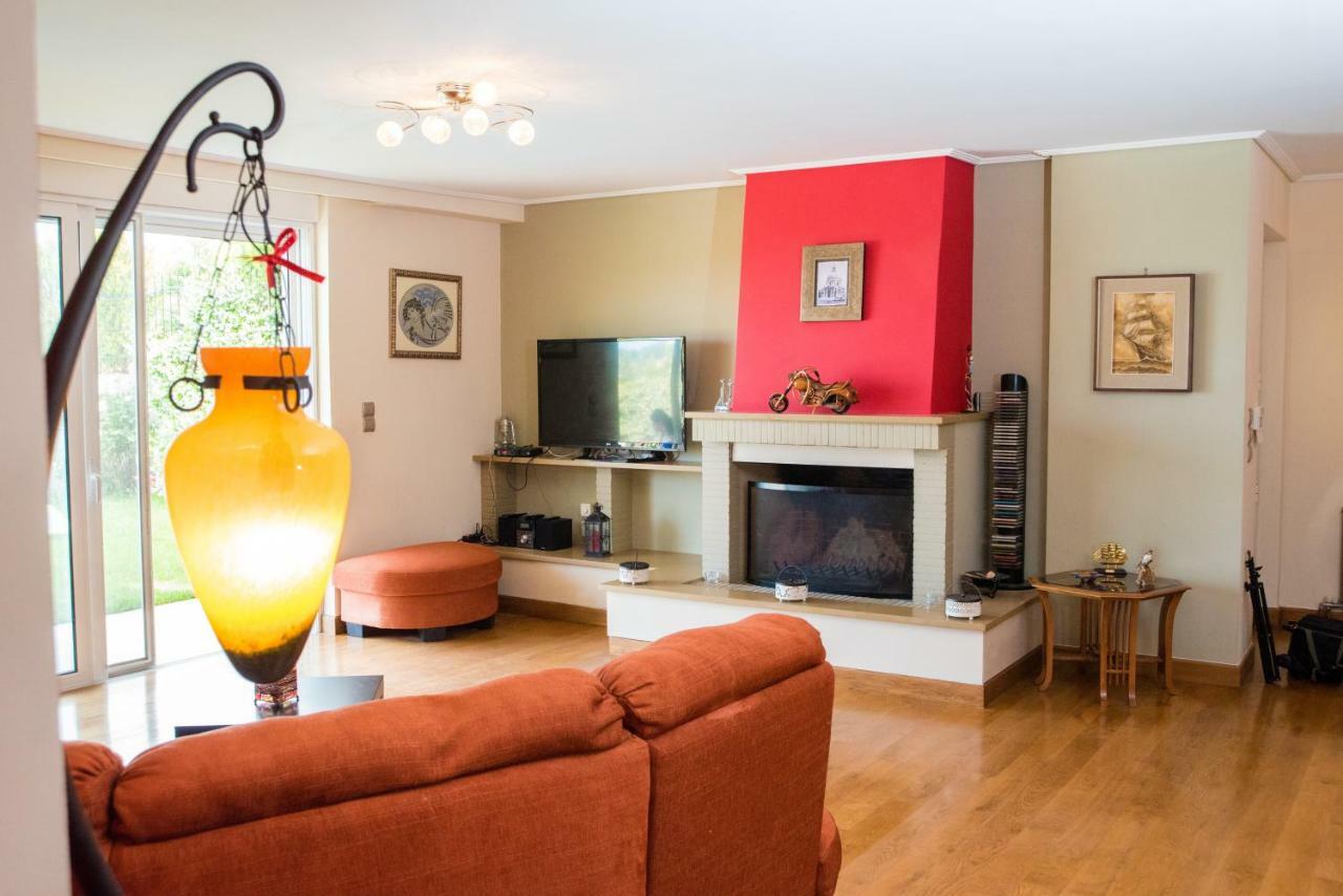 Villa Olympia Vip Dhráfi Buitenkant foto