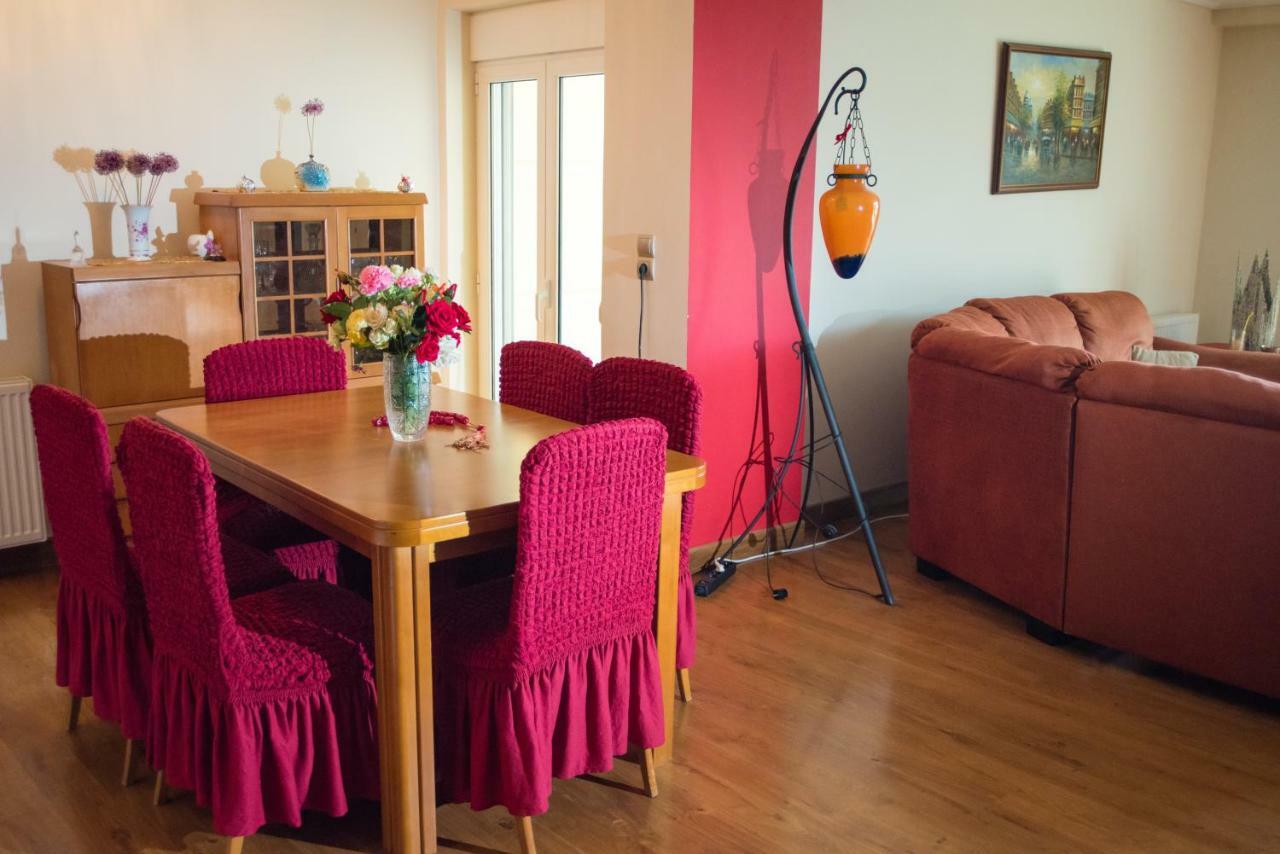 Villa Olympia Vip Dhráfi Buitenkant foto
