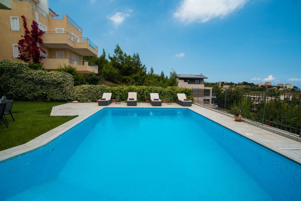 Villa Olympia Vip Dhráfi Buitenkant foto